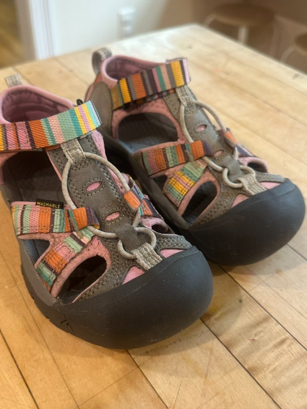 KEEN Newport H2 Kids Sandal hiking shoes. Big kid size 1 Unisex, Girl, Boy